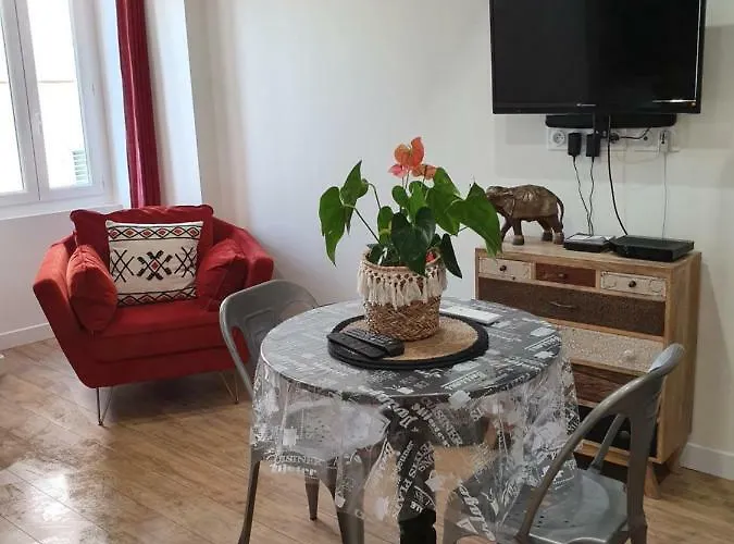 U Studiu 7 Rue Notre Dame * Bastia (Corsica)